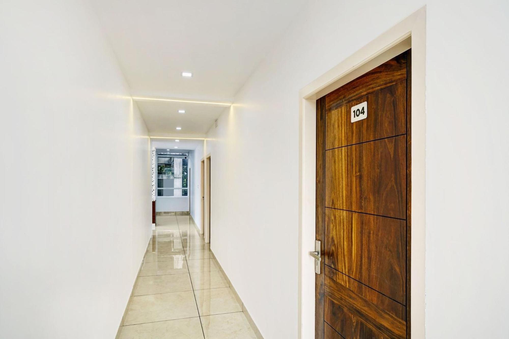 Hotel O Grand Parassini Pappinisseri Bagian luar foto